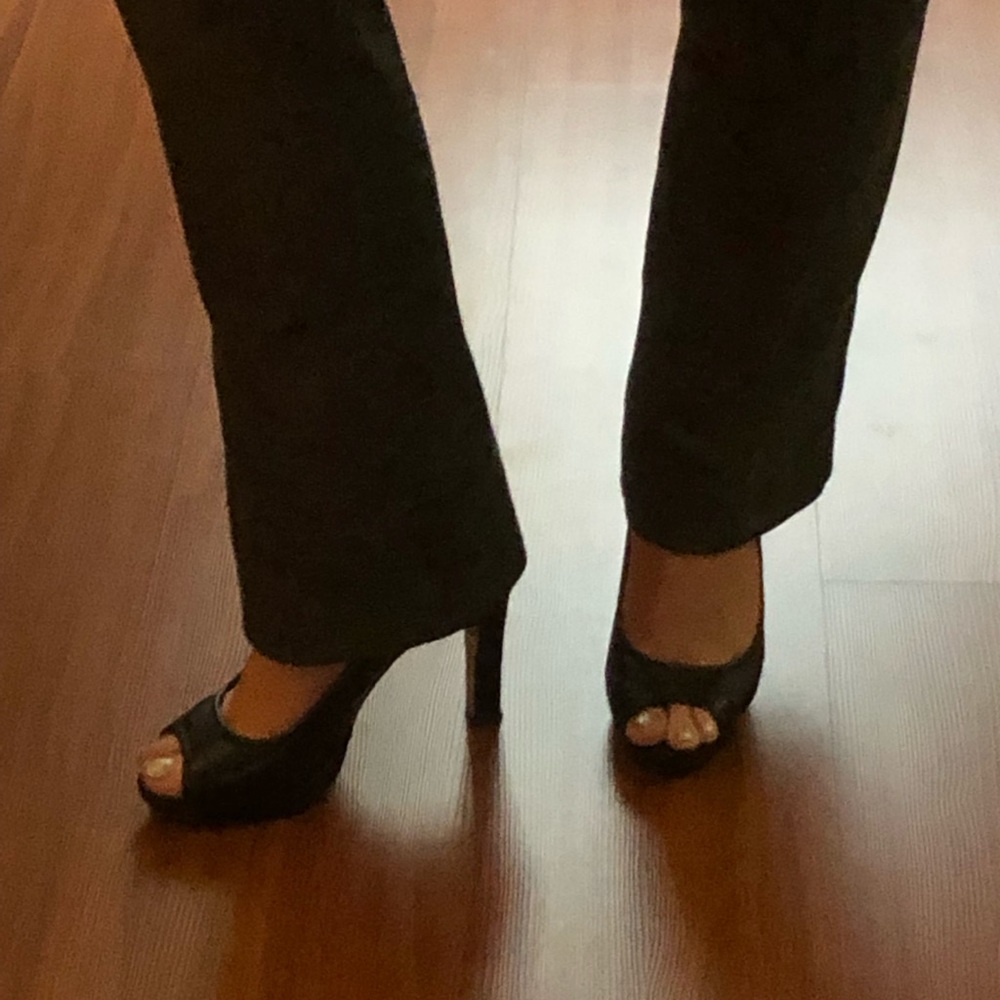 Black Vince Camuto heels